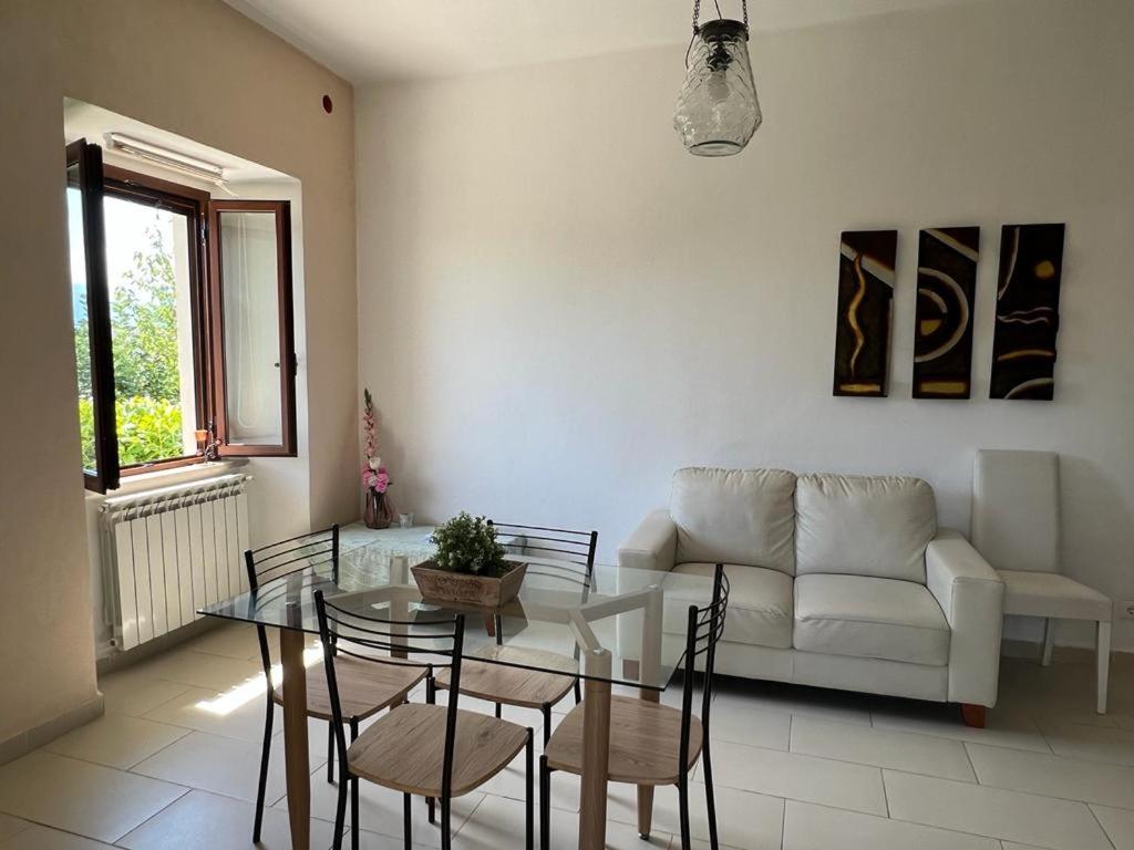 Apartamento Abruzzo Borgo Alanno Habitación foto